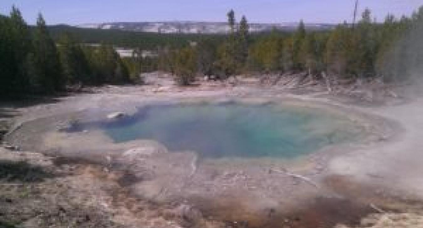 Norris Basin Saphire Pool
